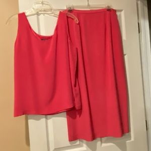 Vintage Ann May silk hot pink midi skirt and tank top. Size 10 / Large